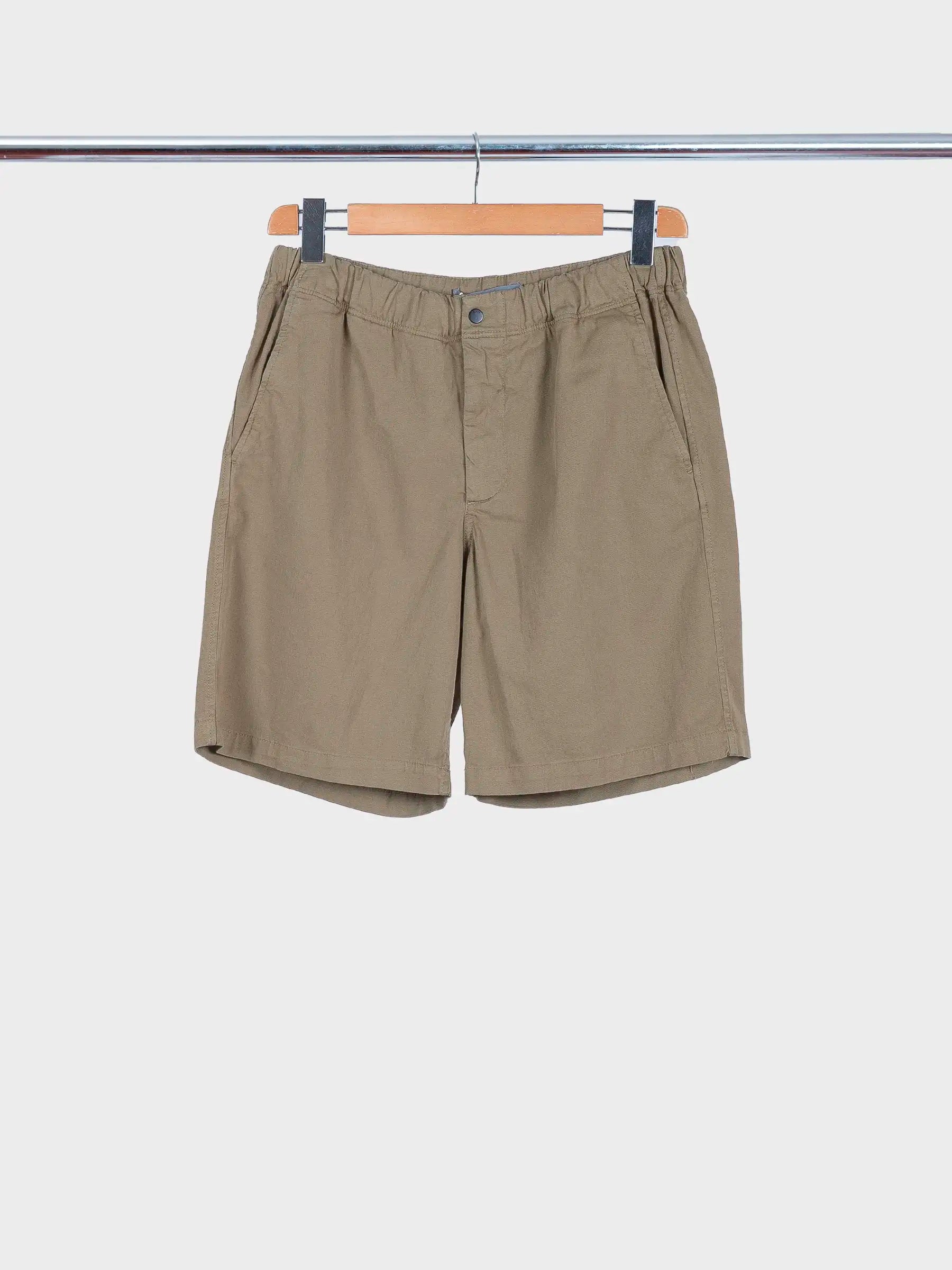 Ezra Relaxed Organic Stretch Twill Short Moss Green